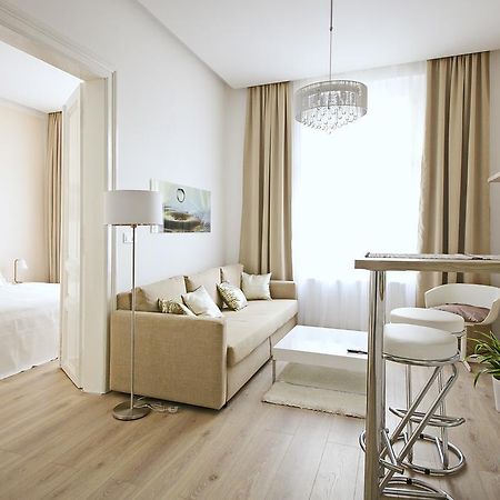 Luxury Center Apt. Charles Bridge Walking Distance Prague Exterior photo