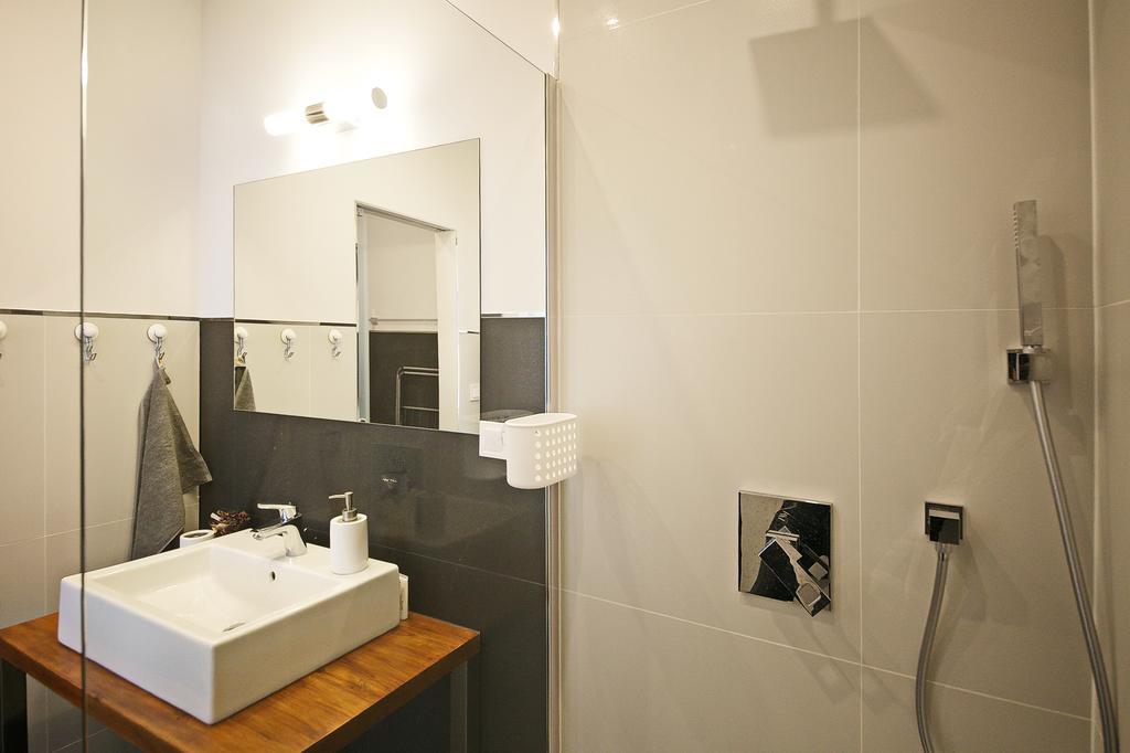 Luxury Center Apt. Charles Bridge Walking Distance Prague Exterior photo